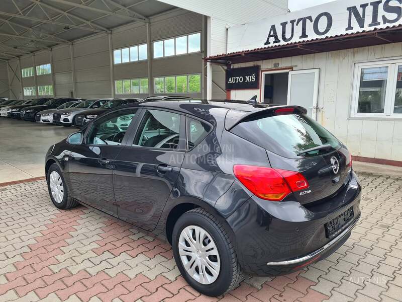 Opel Astra J 1.3 CDTI ENJOY