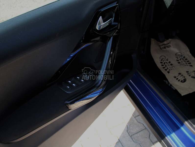 Peugeot 2008 1.5HDI NAV/KAMERA