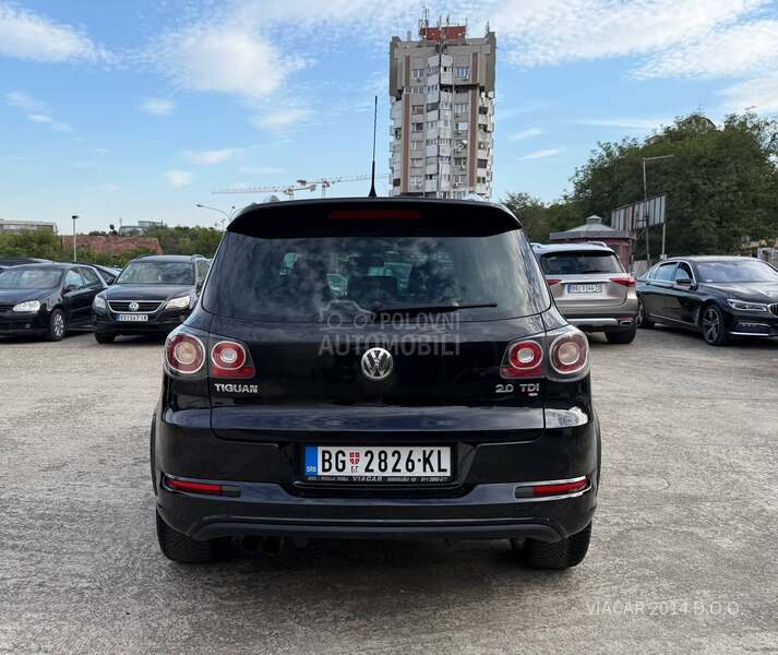 Volkswagen Tiguan 2.0 TDI R-LINE 4X4