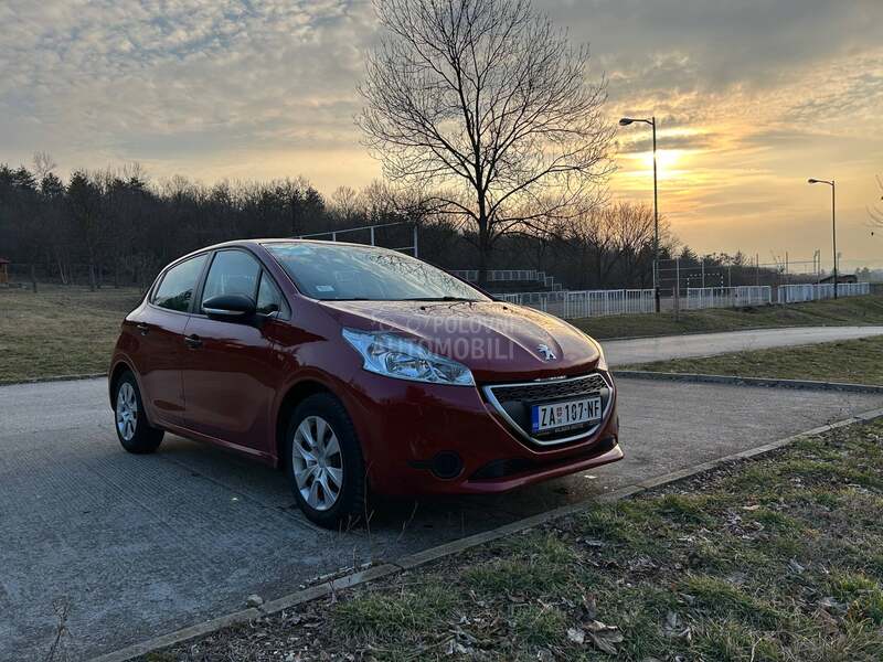 Peugeot 208 1.2