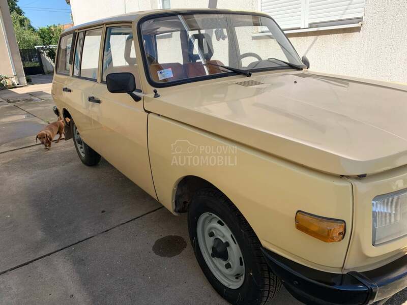 Wartburg 353 w tourist