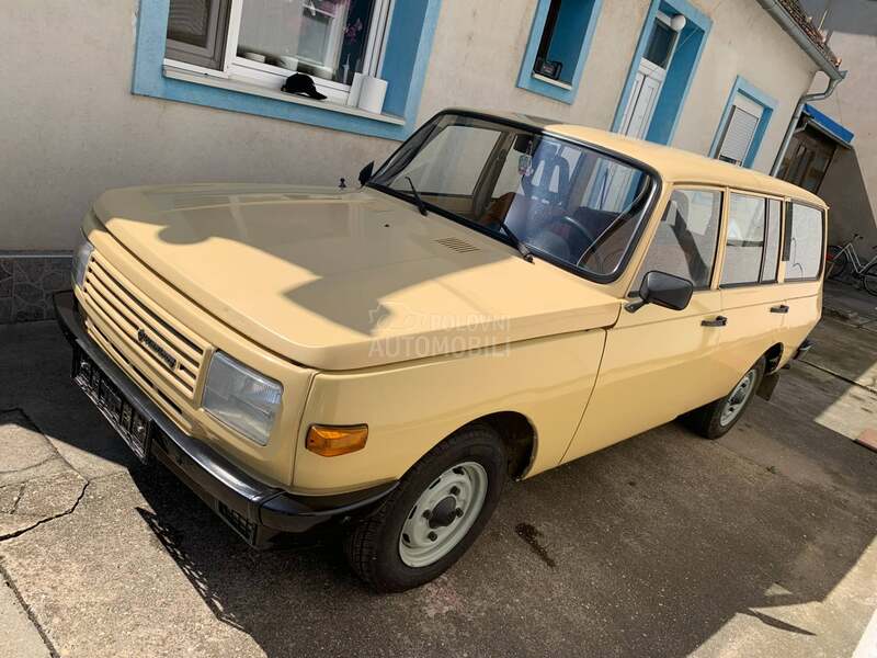 Wartburg 353 w tourist