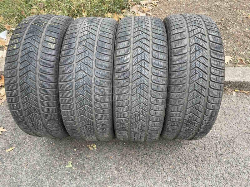 Pirelli 235/55 R18 Zimska