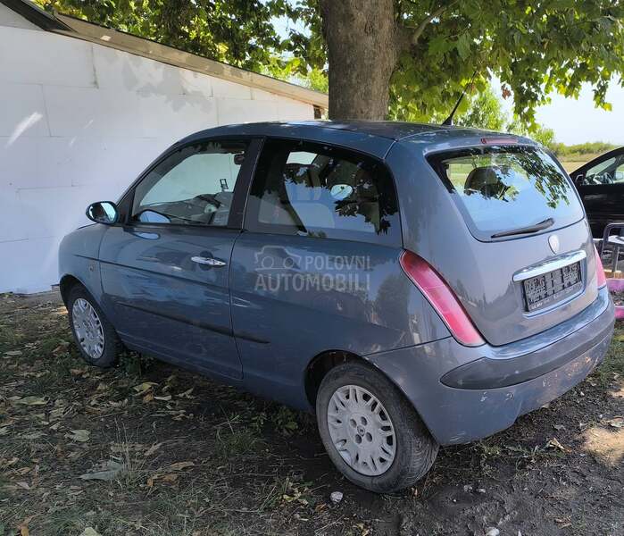 Lancia Ypsilon 
