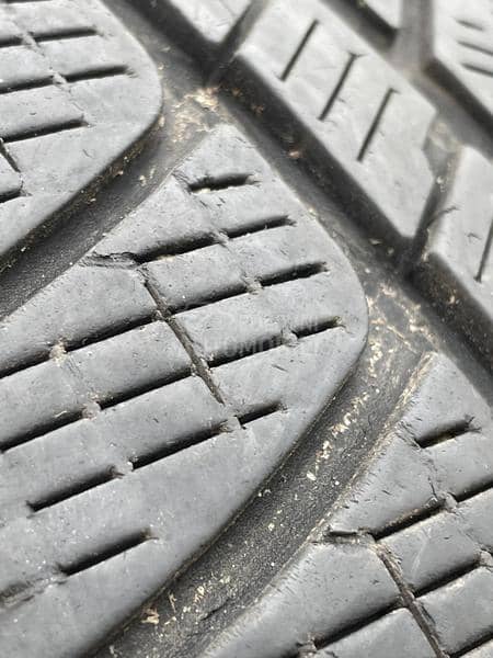 Pirelli 275/50 R20 Zimska