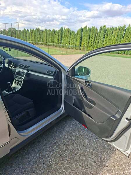 Volkswagen Passat B6 1.6 FSI