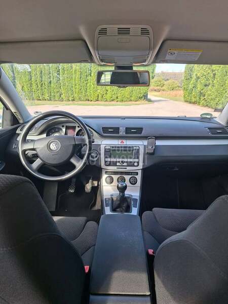 Volkswagen Passat B6 1.6 FSI