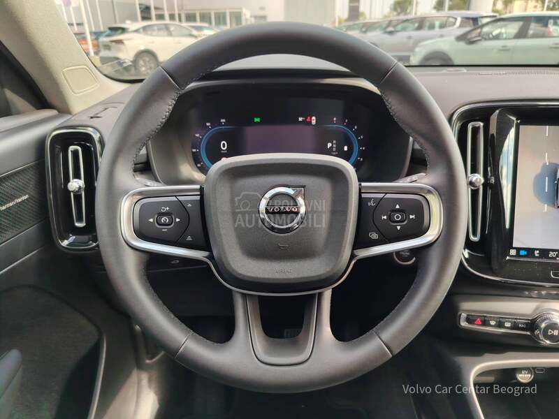Volvo XC40 2.0 B3 ULTIMATE A/T