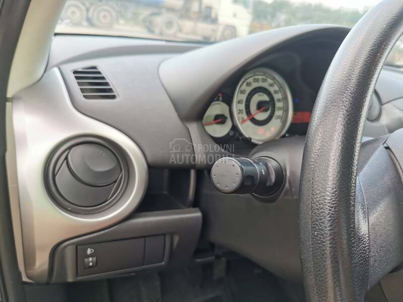 Mazda 2 1.3 / 0dlicna