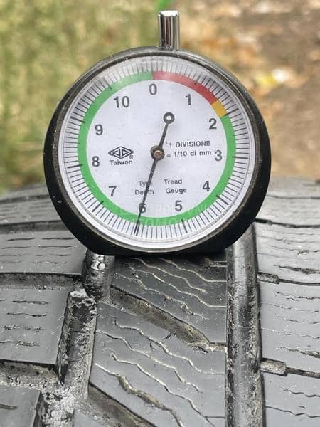 Continental 225/50 R18 Zimska