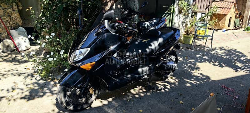 Yamaha Tmax