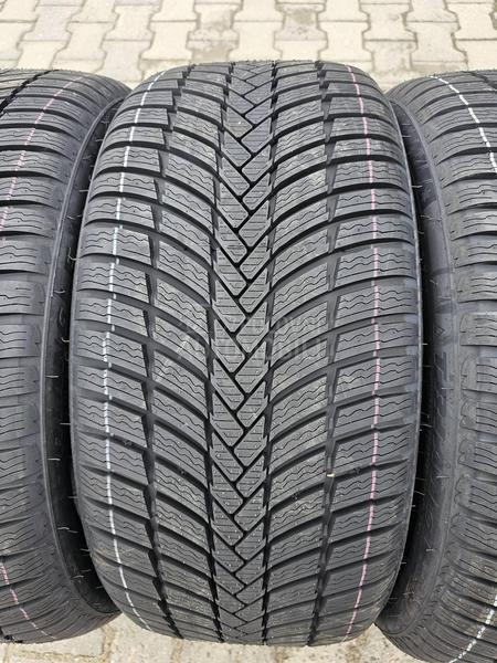 Triangle 255/35 R20 Zimska