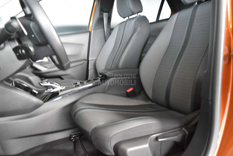 Peugeot 2008 1.2 Allure AT