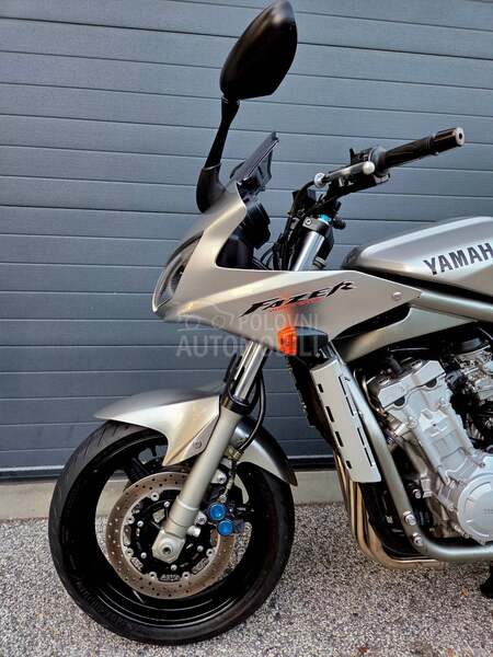 Yamaha FZS 1000 Fazer