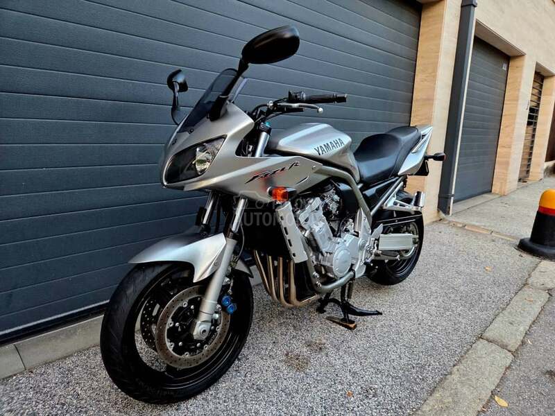 Yamaha FZS 1000 Fazer