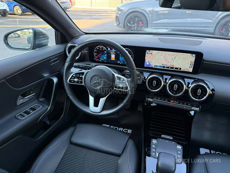 Mercedes Benz A 200 d Pano