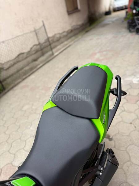 Kawasaki Z1000SX