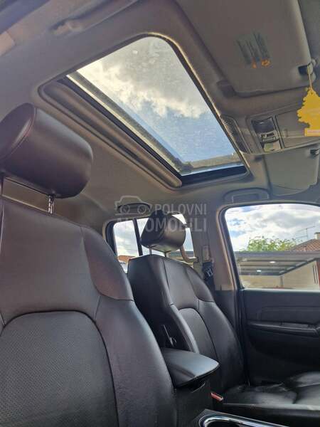 Nissan Navara 3.0 V6 N1