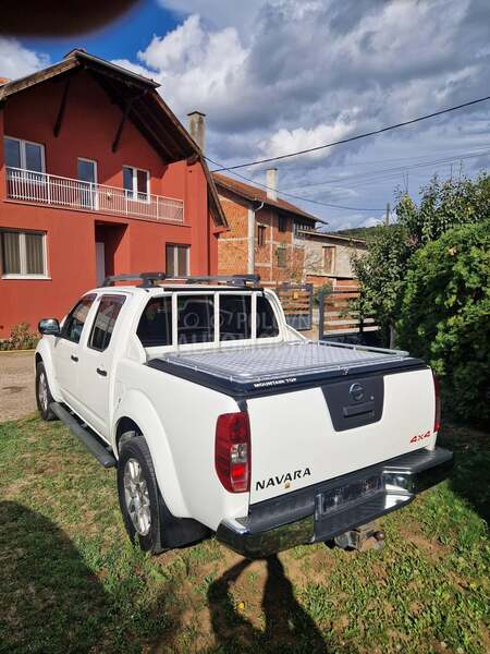 Nissan Navara 3.0 V6 N1