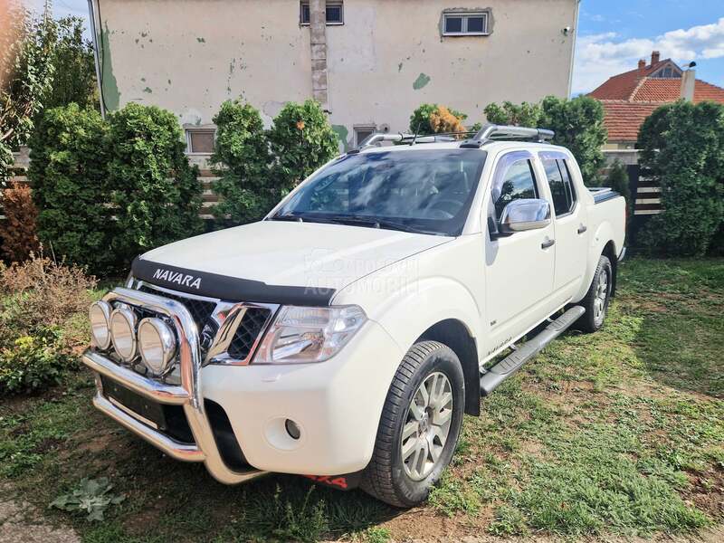 Nissan Navara 3.0 V6 N1