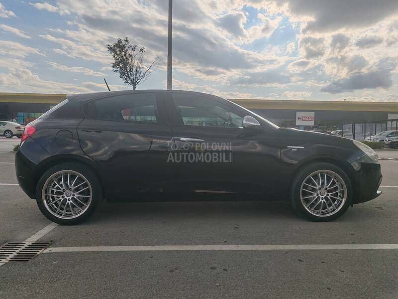 Alfa Romeo Giulietta 