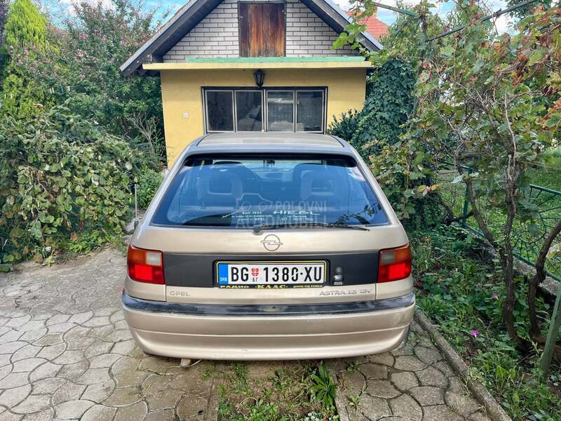 Opel Astra F 1.6 16V