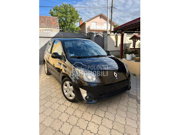 Renault Twingo 1.2 16v SPORT