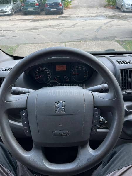 Peugeot Boxer 