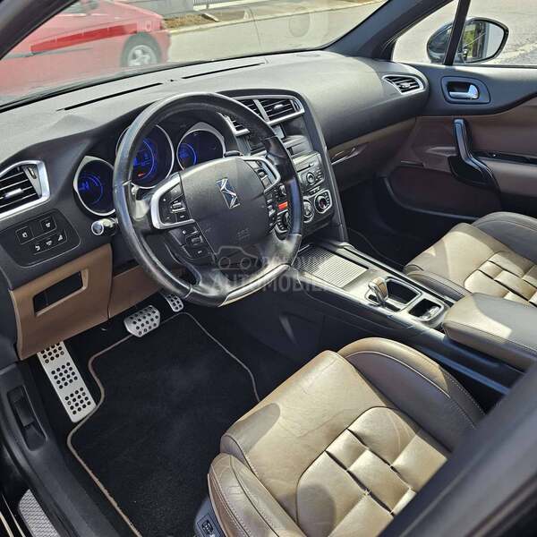 Citroen DS4 1,6 E HDI