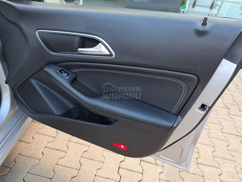 Mercedes Benz CLA 180 cdi