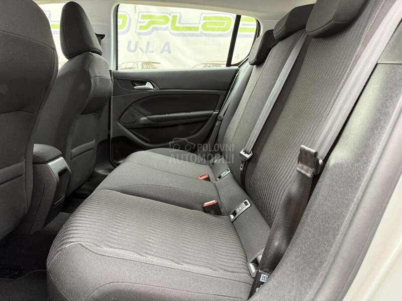 Peugeot 308 1.6eHdi