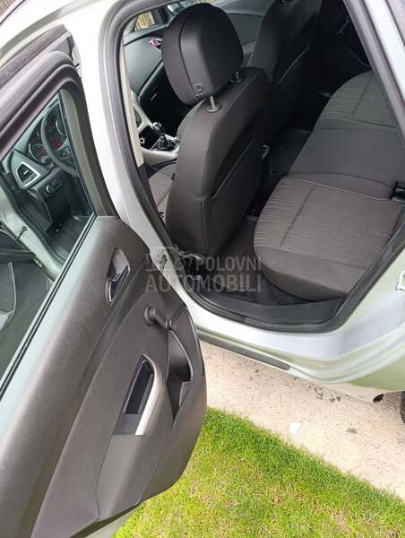 Opel Astra J 1.7 cdti