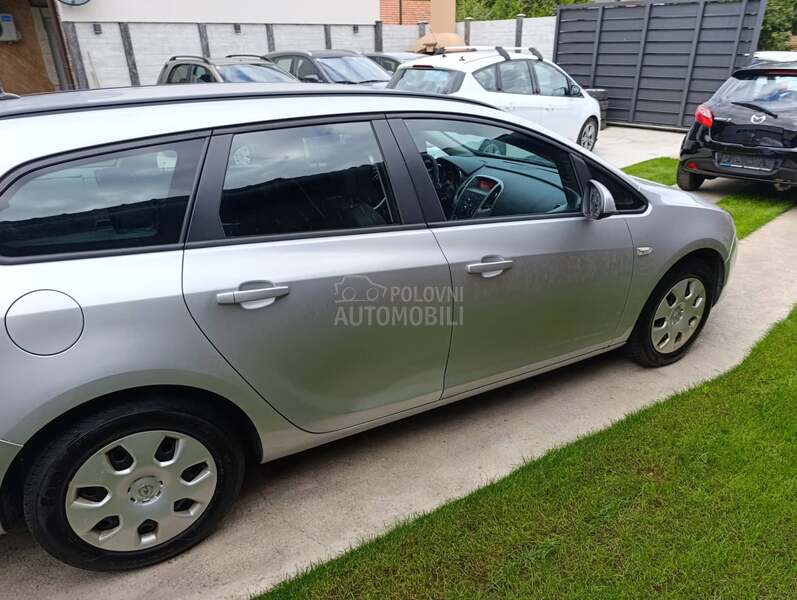 Opel Astra J 1.7 cdti