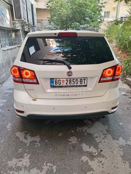 Fiat Freemont 
