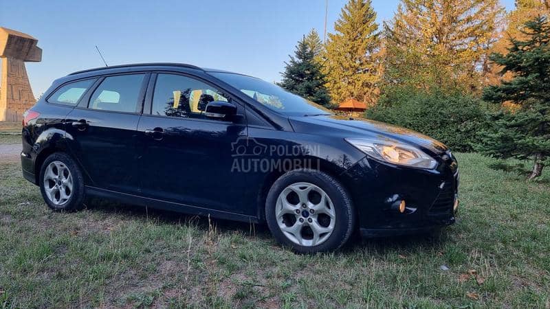 Ford Focus 1-0 SCTi SVAJCARSKA