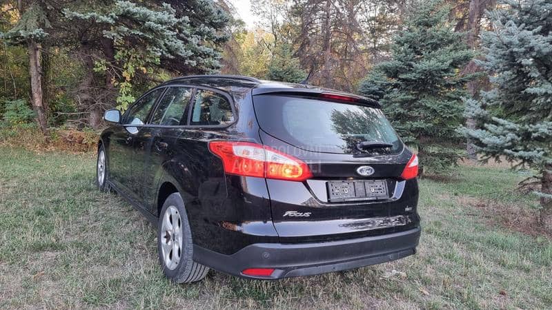 Ford Focus 1-0 SCTi SVAJCARSKA