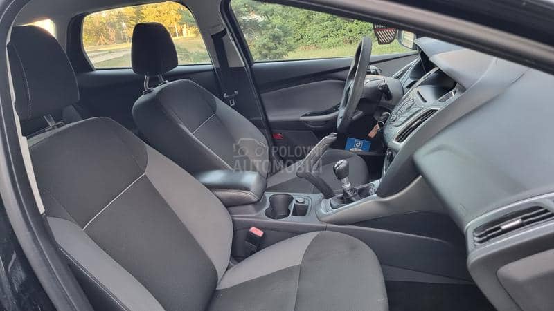 Ford Focus 1-0 SCTi SVAJCARSKA