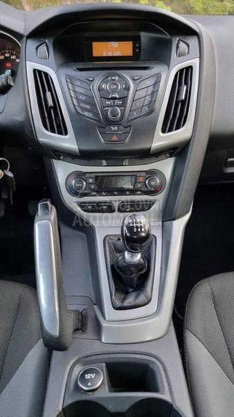 Ford Focus 1-0 SCTi SVAJCARSKA