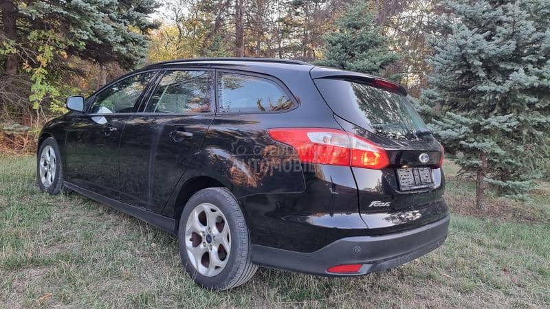 Ford Focus 1-0 SCTi SVAJCARSKA