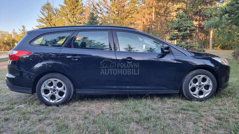 Ford Focus 1-0 SCTi SVAJCARSKA