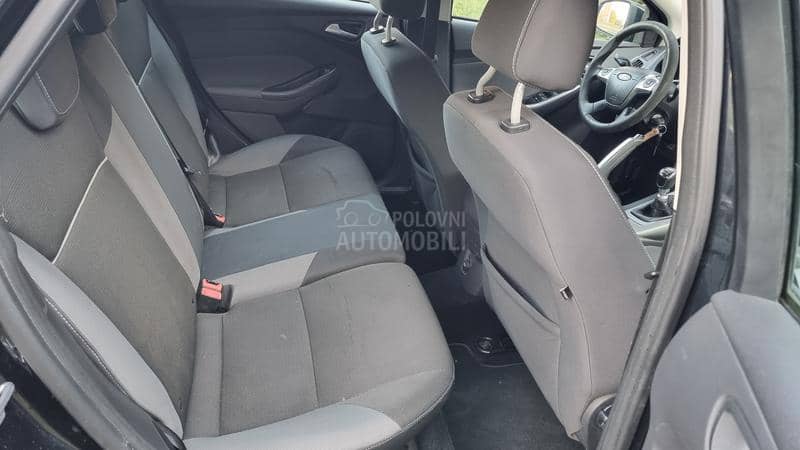 Ford Focus 1-0 SCTi SVAJCARSKA