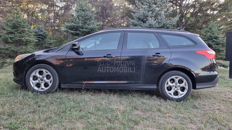 Ford Focus 1-0 SCTi SVAJCARSKA