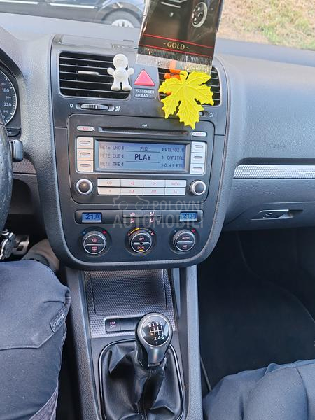 Volkswagen Golf 5 R line