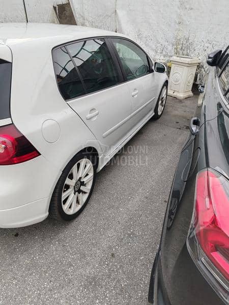 Volkswagen Golf 5 R line