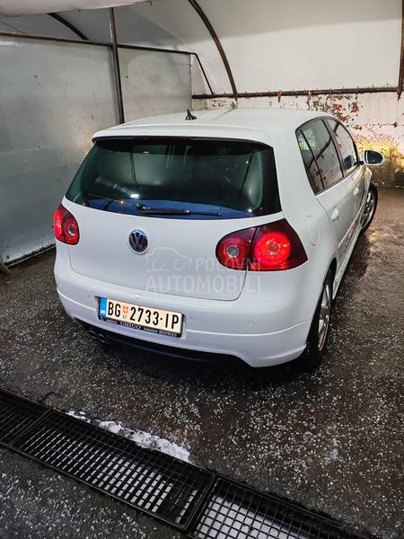 Volkswagen Golf 5 R line