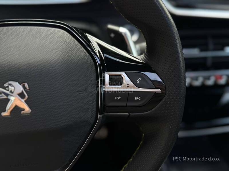 Peugeot 2008 GT/Pano/Focal/Masaža