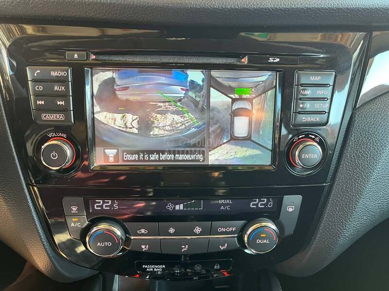 Nissan Qashqai 1.2 pano 360