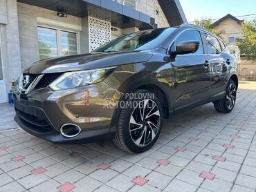 Nissan Qashqai 1.2 pano 360