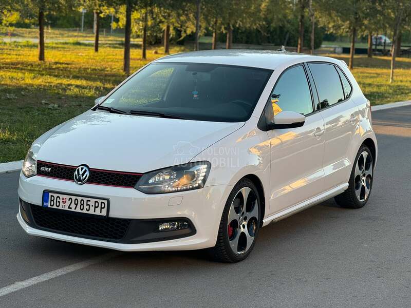 Volkswagen Polo 1.4gti dsg/led/nawi