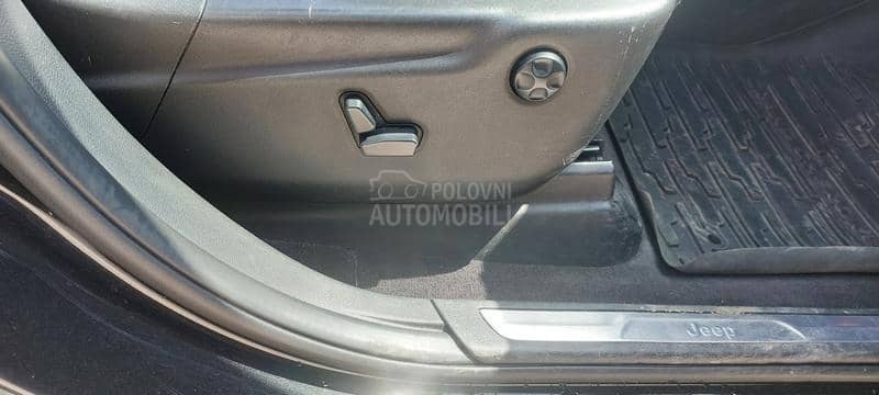 Jeep Grand Cherokee  Jeep Grand Cherokee